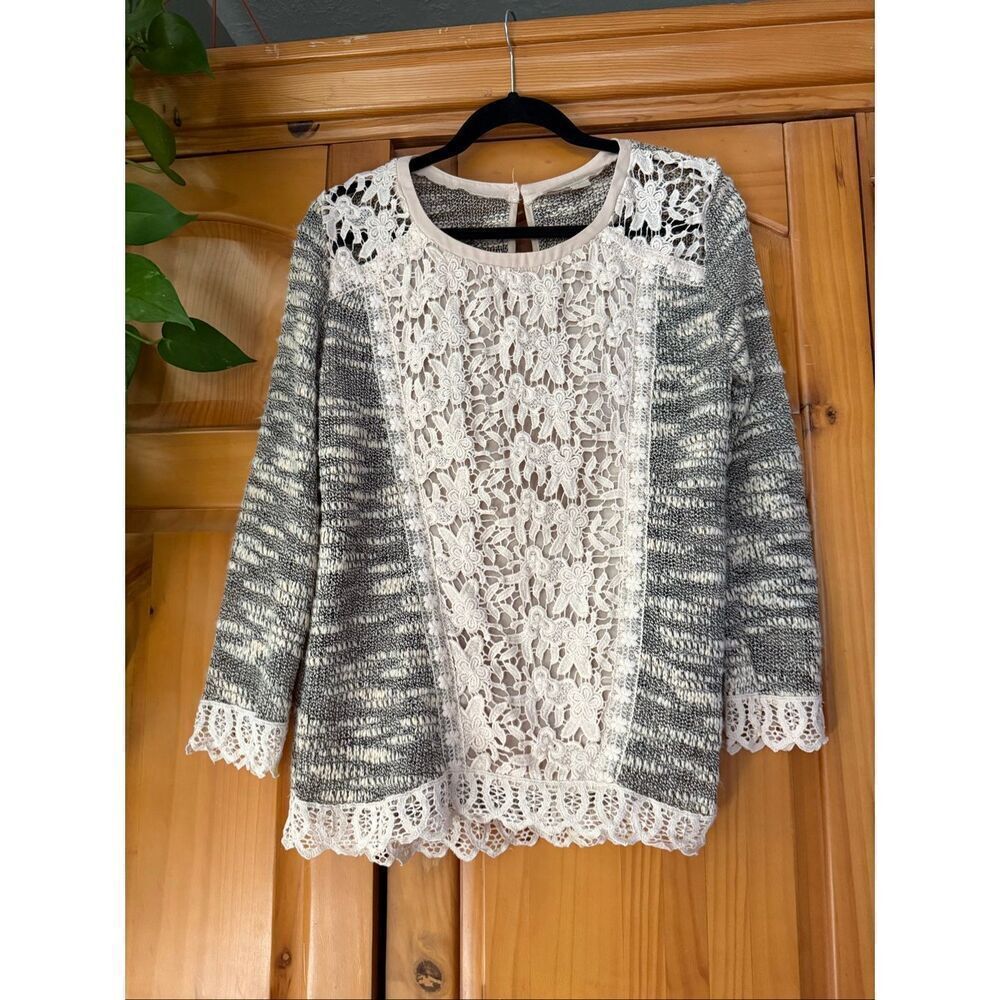 Champagne & Strawberry Women’s Lace Knit Sweater – Size Large